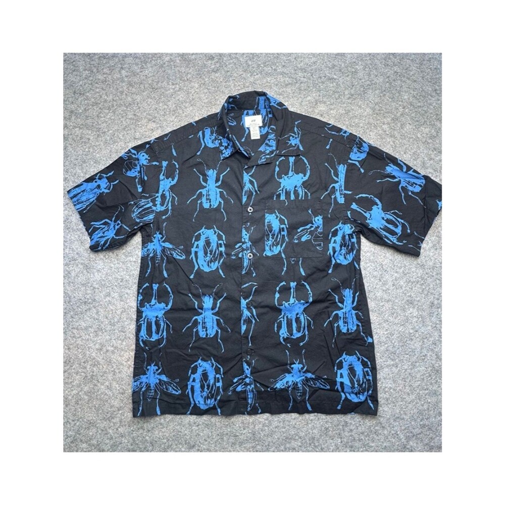 H&M Men's Black/bugs Relaxed Fit Short-sleeved cotton shirt - Size S (A221)